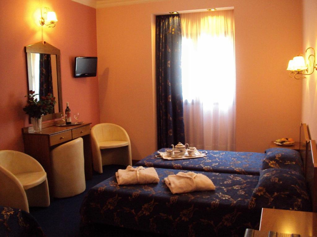 Astoria Hotel Traditional Komotini Værelse billede